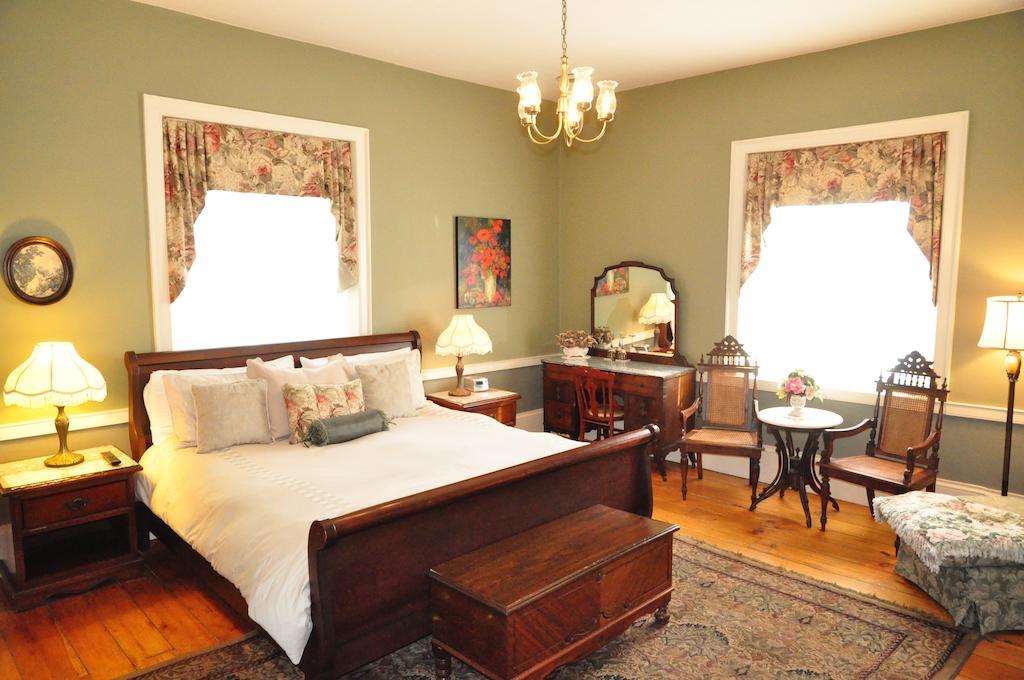 ניאגרה און דה לייק Brockamour Manor Bed And Breakfast מראה חיצוני תמונה