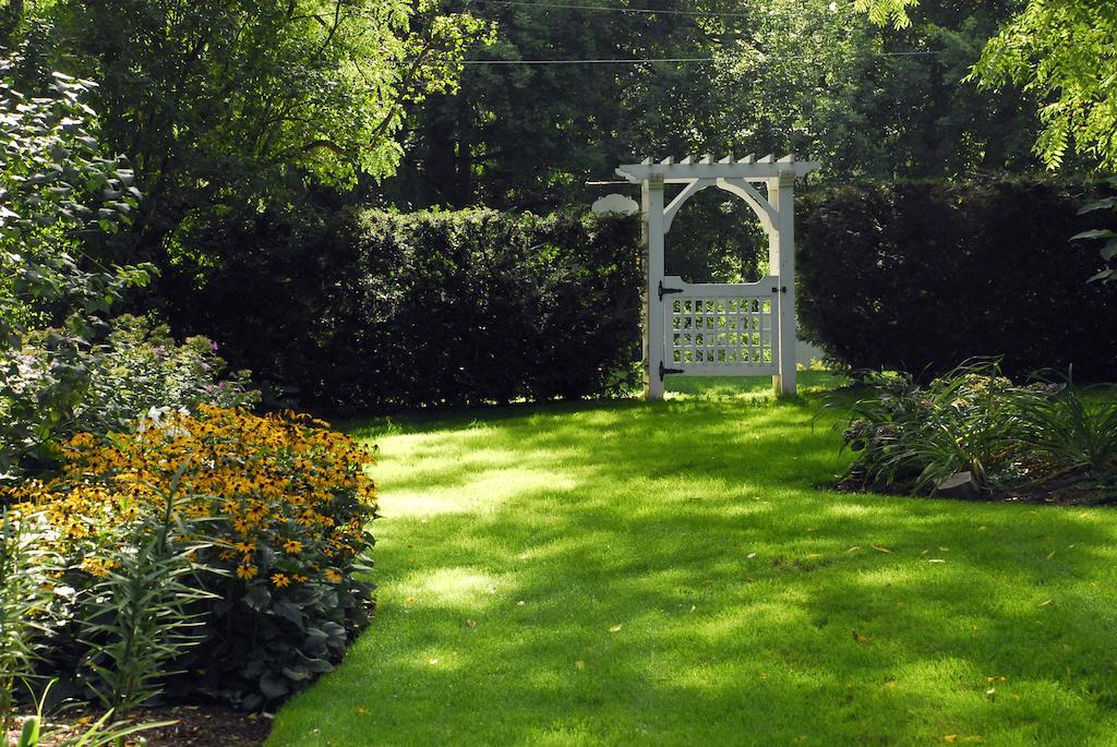 ניאגרה און דה לייק Brockamour Manor Bed And Breakfast מראה חיצוני תמונה