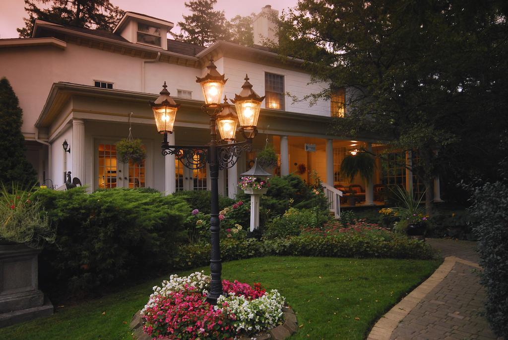 ניאגרה און דה לייק Brockamour Manor Bed And Breakfast מראה חיצוני תמונה